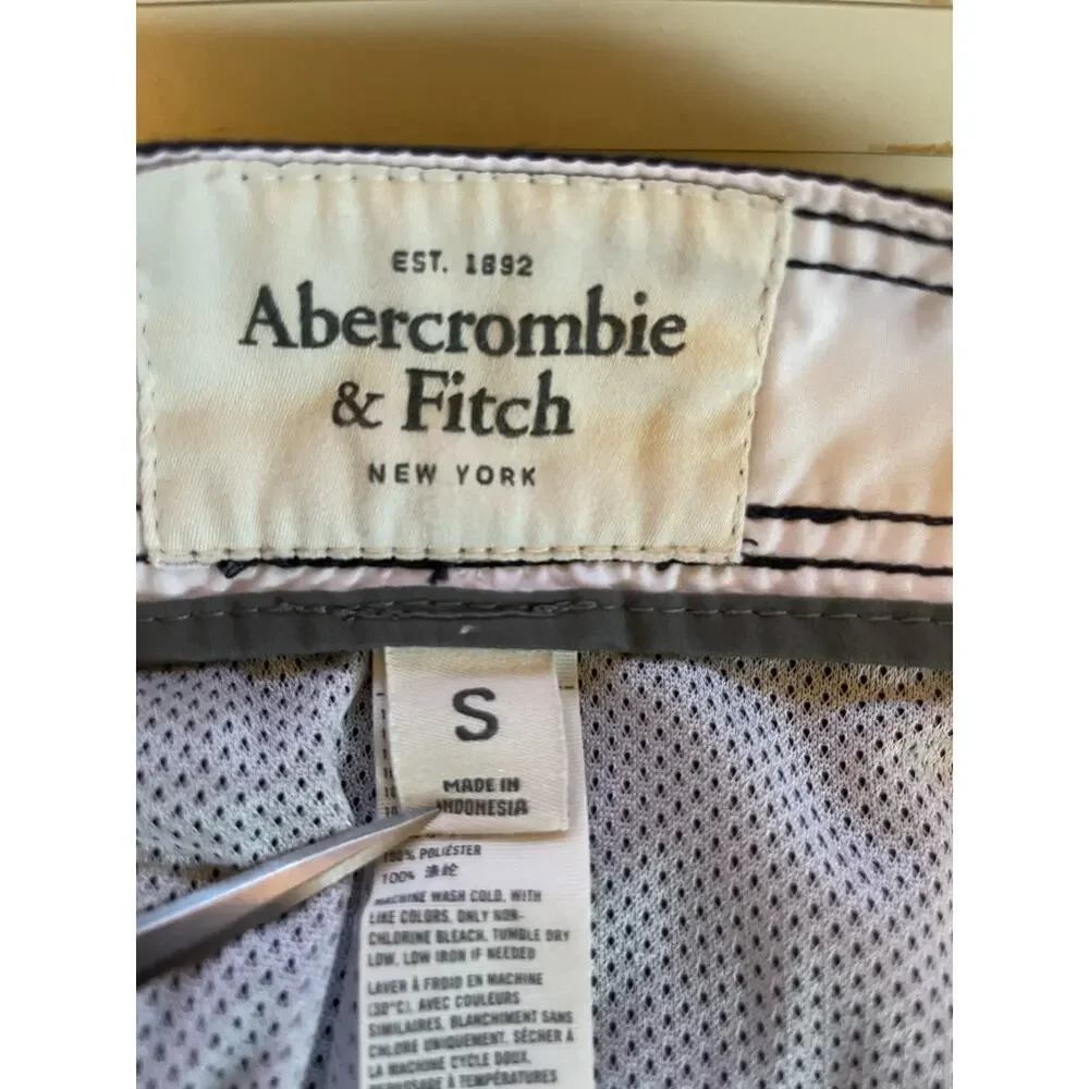 Abercrombie & Fitch Swim Trunks Men's Size S Blue with White‎ Strips Drawstring
